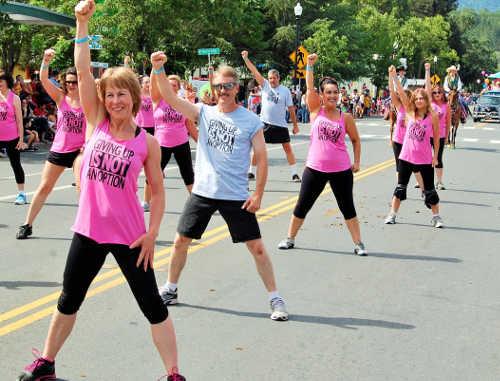 The Jazzercize group in the Middletown Days Parade on Saturday, June 20, 2015, in Middletown, Calif. Photo by John Lindblom/Lake County News. 062015mtowndaysjazzercise