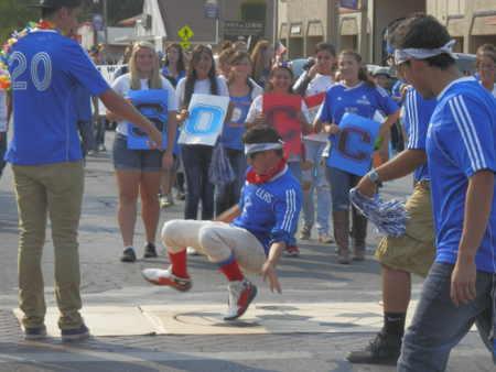 091914llhsparadebreakdance