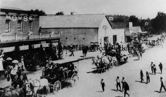 The funeral procession for Helen Matilda Riche in Middletown, Calif., in October 1890. She died several days after being shot by the “White Caps.” Photo courtesy of the Lake County Historical Society. scavonewhitecapfuneral