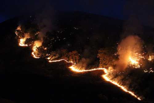 The Double Fire burning along Highway 20 near Clearlake Oaks, Calif., on Friday, August 16, 2013. Photo by Adrian Ortega. 081613doublefireortega1