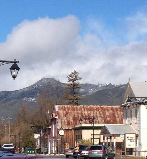 Victoria Kearney photographed the snow on the mountains above Upper Lake, Calif., following a short snowstorm on Tuesday, February 19, 2013. 021913ulsnowkearney
