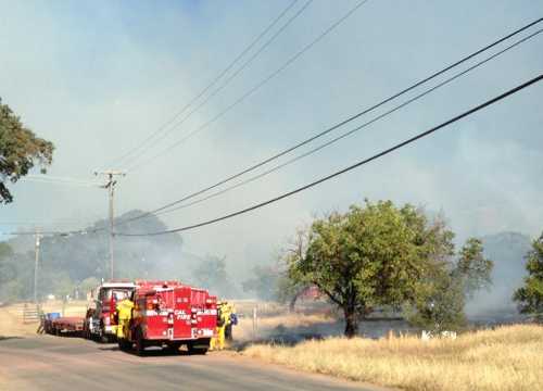 The Denton Fire burned 18 to 20 acres in Clearlake, Calif., on Saturday, July 13, 2013. Photo by Jacqueline Snyder. 071313jcsdenton