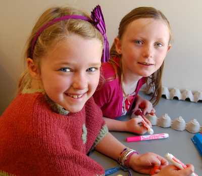 Caelyn Ochs and Alexandra Smith take part in the 2013 Children's Summer Reading Program at the new Middletown Library in Middletown, Calif. Photo by John Lindblom. mtownlibrarygirls
