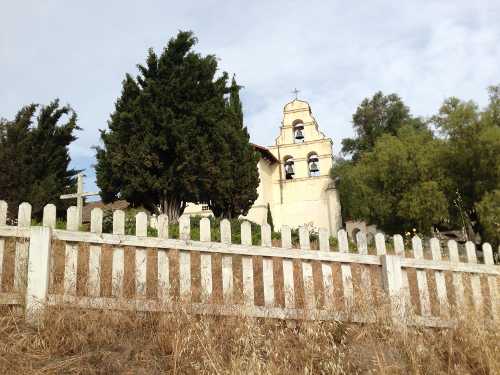 Mission San Juan Bautista in California as seen from the original Camino Real, standing directly on the San Andreas Fault. Photo by Bill Morgan. billmorgan0457