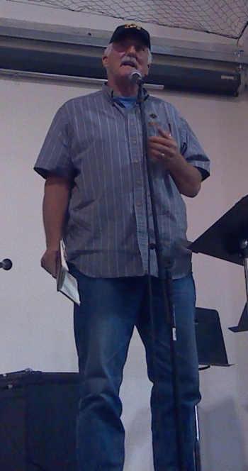 071114jeffersonsign Mark Baird speaks to community members about the formation of the 51st state of Jefferson at Grace Church in Kelseyville, Calif., on Friday, July 11, 2014. Photo by Chad Samuelson. 071114jeffersonbaird