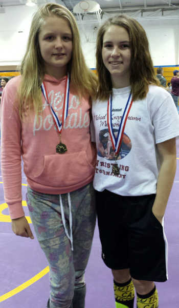 030516terracewrestlersgirls