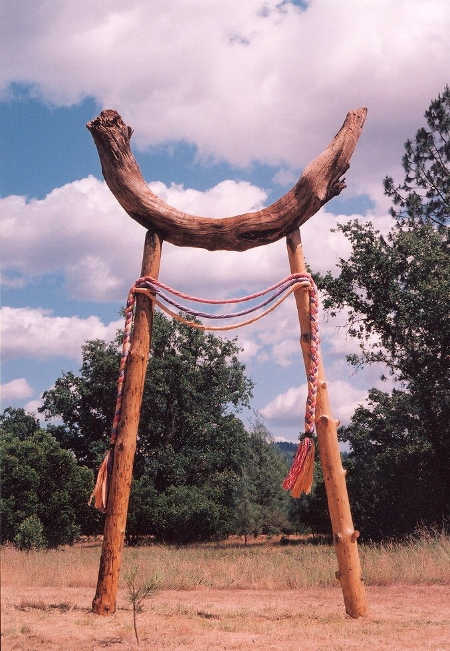 “Torii” (bird perch) by Mary Mattlage. Photo courtesy of EcoArts. ecoartstorii