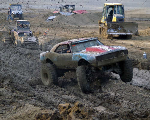 Mudd boggs will be on the track at the Lakeport Speedway in Lakeport, Calif., on Friday, October 7, and Saturday, October 8, 2016. Courtesy photo. muddboggersdiggingin